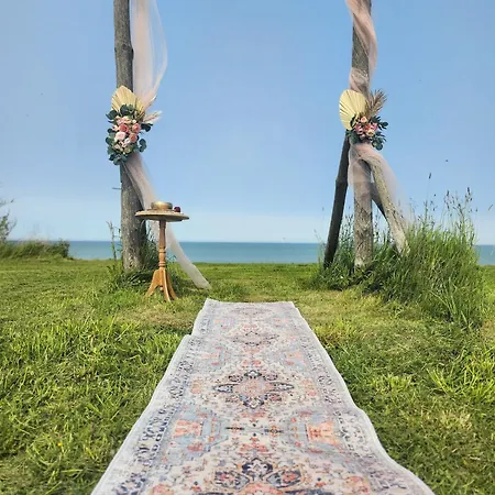 Sea Soul Glamping And Events Luxury tent Strante